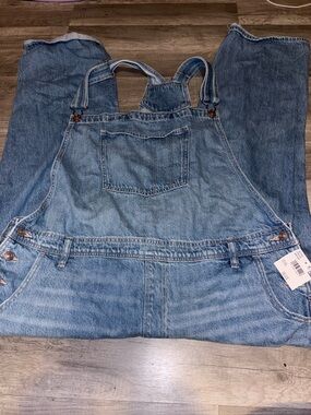 American Eagle Outfitters Light Blue Denim Overalls with Front Pocket